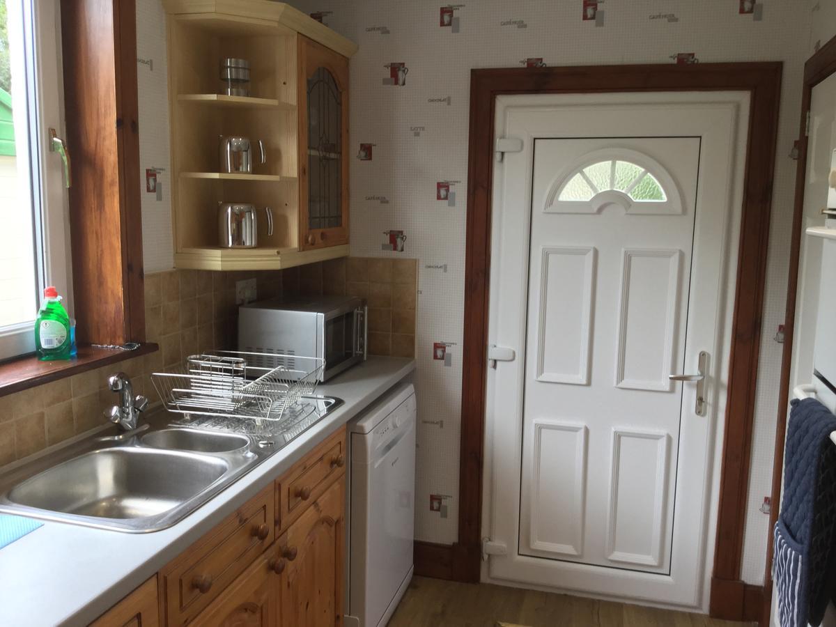 3 Bedroom Culduthel House Free Parking إينفيرنيس المظهر الخارجي الصورة